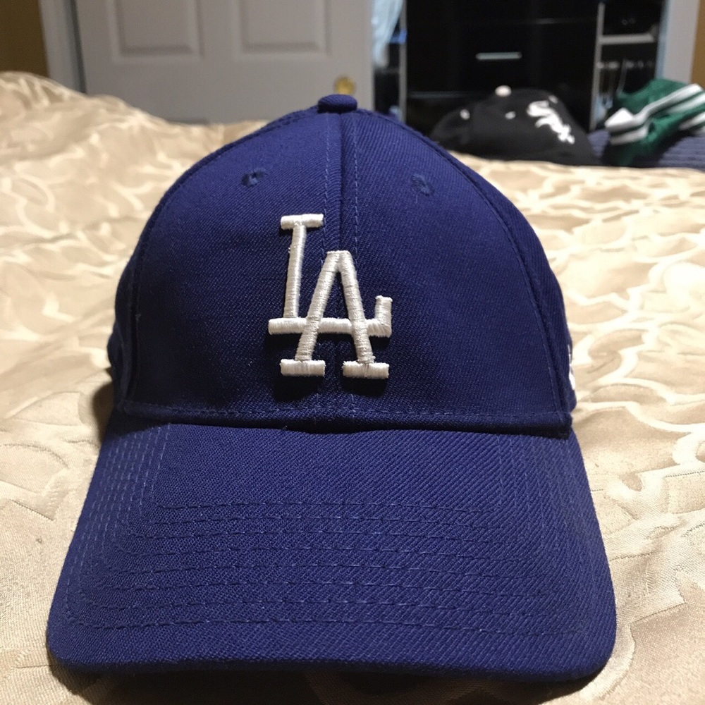 Los Angeles Dodgers NEW ERA small-medium blue hat